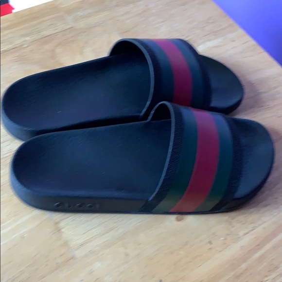 Gucci’s slides - Picture 2 of 4